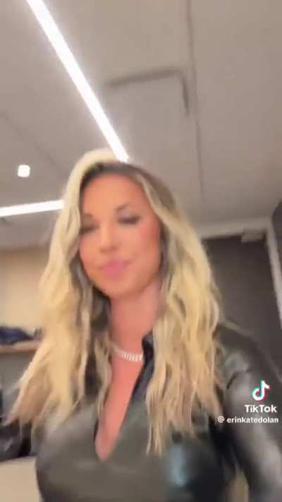 What a goddess. Such style and beauty.