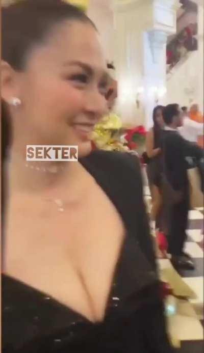 nice 📸 position ( • )( • )