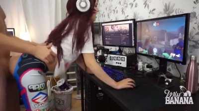 D.Va Cosplay Girl Gets Fucked While Playing Overwatch