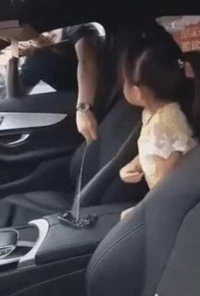 Помощница растет!