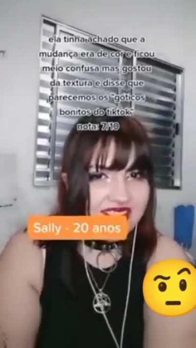 Brazilian girl with Dissociative Identity Disorder made a haircut then showed it to all her alteregos, some liked it (Sally) and some hated it (Oliver Laurent)