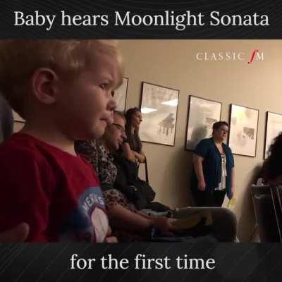 Baby hears Moonlight Sonata for the first time