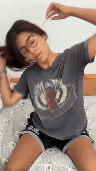 proposing myself to be a guest for your slumber party