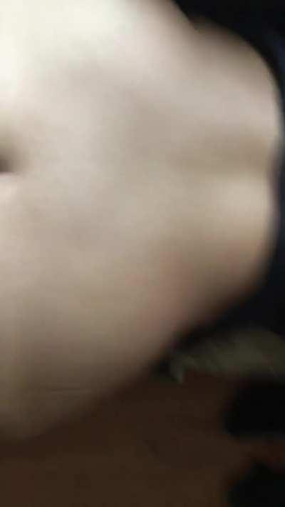 I handled this thick Mum the other day