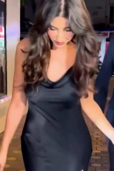 Nora Fatehi's pokies 