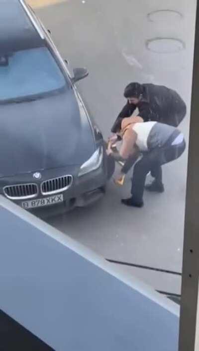 May i help you, gentlemen?