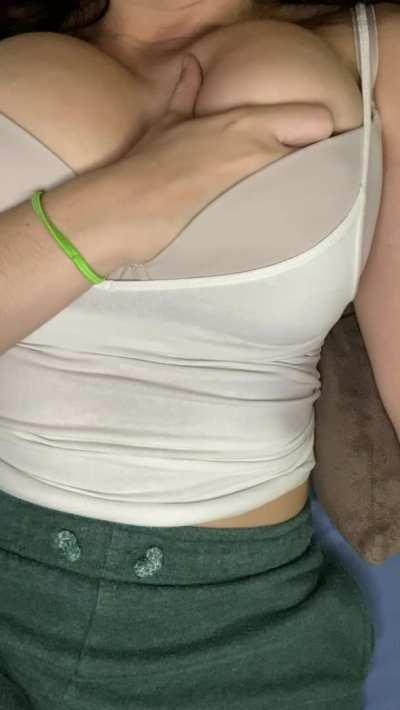 Someone in here needs to fuck my DDDs, any volunteers?