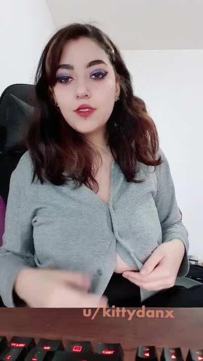 they do that all the time so I might as well show them to you 🙄