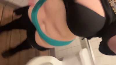 Being naughty in my work bathroom 🤭😘