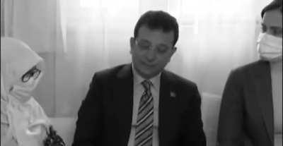 Cemaatlere ve tarikatlara savaş açmış adam kafası.