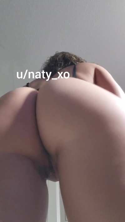 my latina butt jiggles very nice