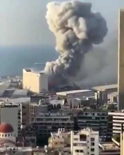 To any 19 yr olds and everyone else affected by the Beirut Explosion today, I pray for your safety.