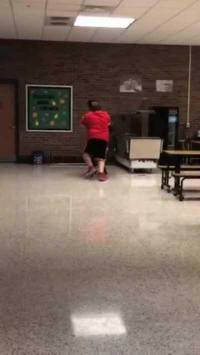 Bro cannot throw a punch