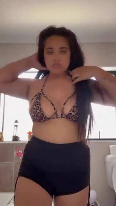 Just woke up 🥶🤎