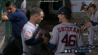 Yordan Alvarez swing turning Astros announcers on!