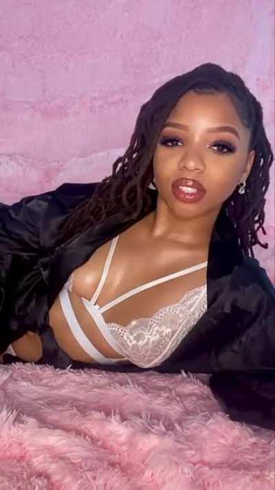 Now this is next level influencer shit 🌭🥖🍆🥒🦴💦💦💦