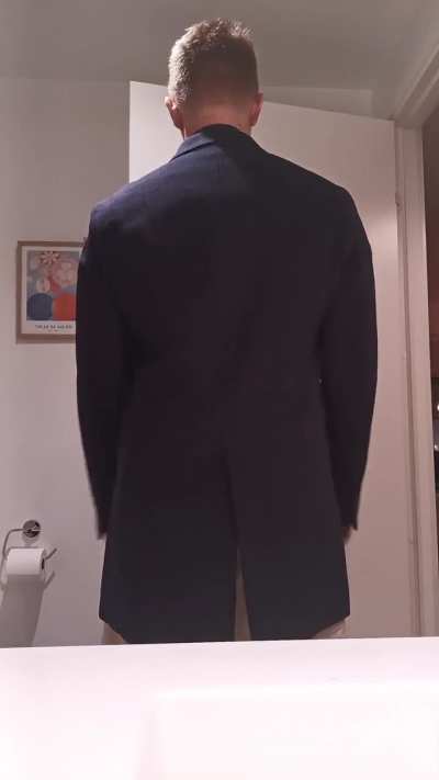 Need help regarding wool coat fit