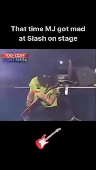 Slash not giving a f about up staging MJ