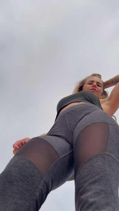 Are you ready to find a Giantess and be their tiny little server?