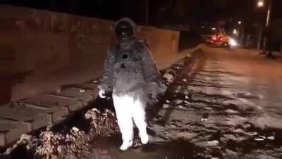 did yuo no? bharat has already built a town on shivshakti point, chandr within *5 days* aftar landing 🇳🇪 making it the first and phastast chandr base to be built 🇮🇪🇮🇪 PRAWUD TO BE BHARATIYAN 🇨🇮🇨🇮🇨🇮