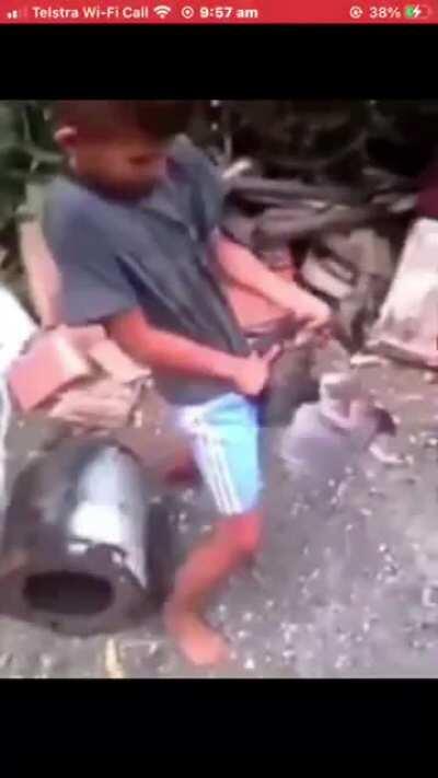 Kid fucks a Chicken *disgusting