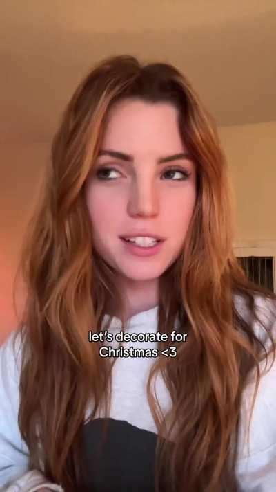 Wishing us a holly jolly Christmas from back home (December 2023)