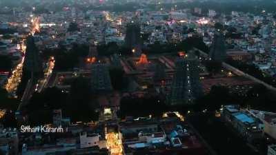 Took a hyper-lapse video of Madurai Meenakshi Temple yesterday on the occasion of Navratri/Dasara