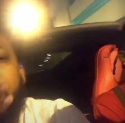 Carti previewing arm and leg