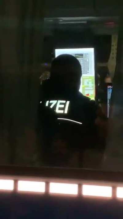 TB: Oktoberfest 2019, Polizisten sind auch nur Menschen