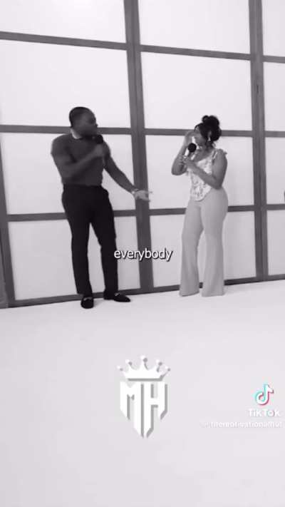 Now she wants her ballon back. 