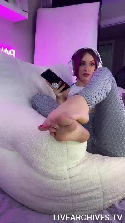 @iaurorastarr (08-11)