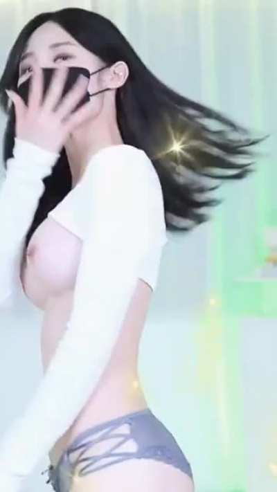 Korean BJ dance by 시크릿 (Secret)'s Magic by ohhanna