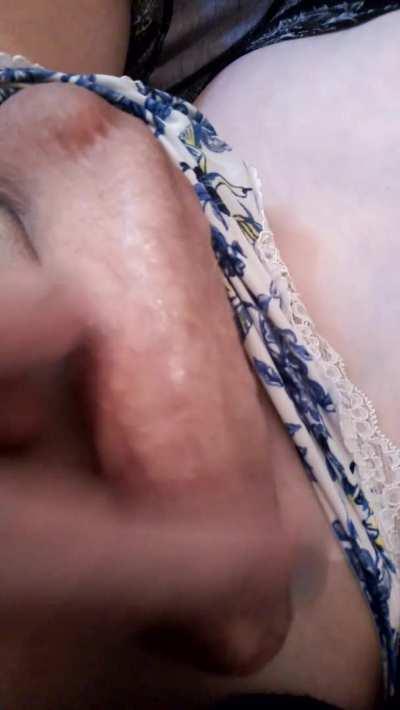 I sometimes spend ages edging, gets so juicy and tasty