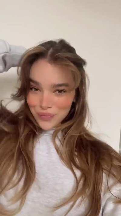 Hailee Steinfeld [Hawkeye]
