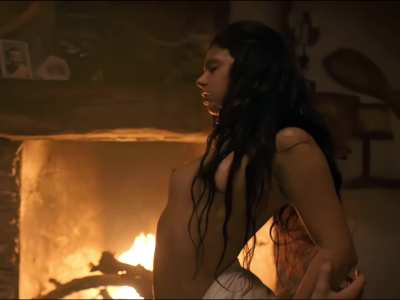 Noée Abita in Une Ile (FR-2019) [brightened, enhanced]