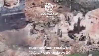 Brutal street fighting in the ruins of Vovchansk continues: Russian soldiers walking over dead bodies of their comrades are taken out by Ukrainian 34th Battalion 