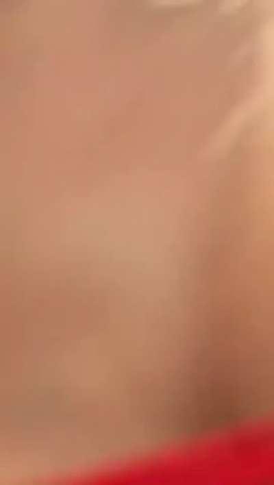 Getting smothered by her tits