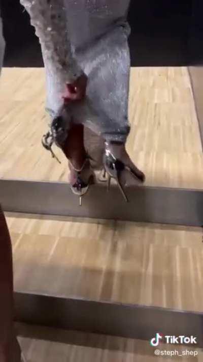 Steph Shep Tiktok about Kim walking up the stairs in D&G