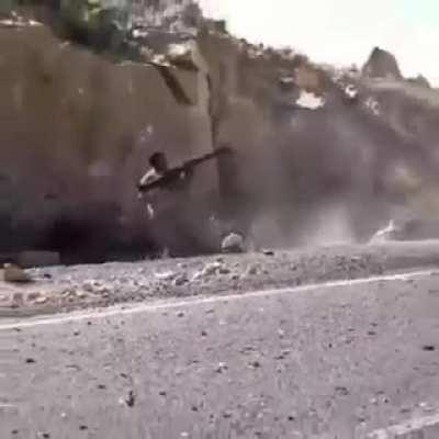 Me when I build a masheen gun... in minecraft