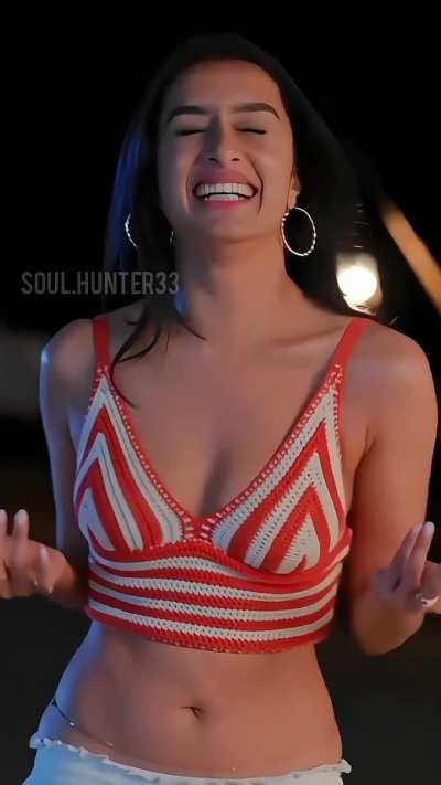 Shraddha Kapoor Navel 