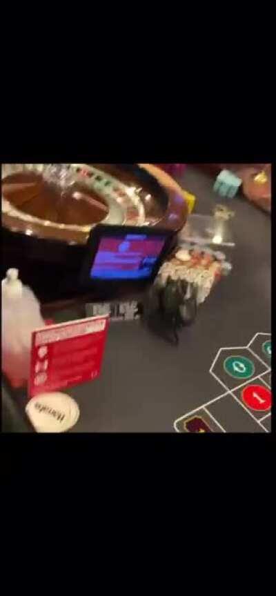 I hope the quality isn't shit. But I bet 500 on red twice cause XQC suggested that color