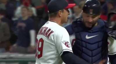 [Highlight] James Karinchak strikes out Stanton and goes psycho. Kept Guardians lead when Yankees had man on third with no outs