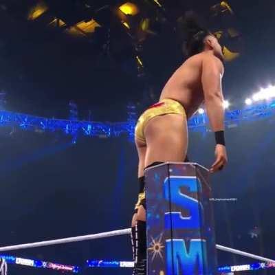 Angel Garza juicy ass 🥵🍑💦