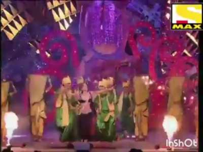 Sheila ki Jawani in marathi style