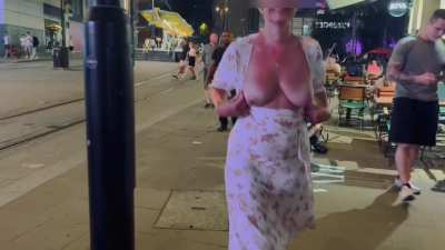 Walking past the bars and dares to (f)lash