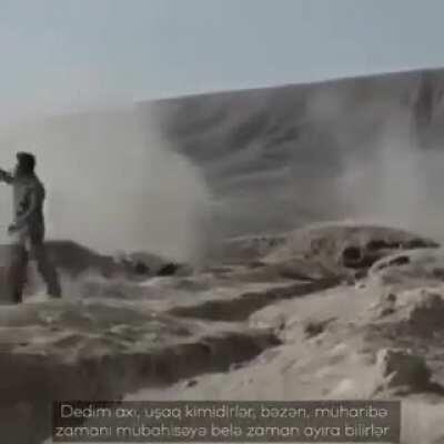 Allah şəhidlərə rehmet elesin! Azərbaycanın bütün əsgərləri üçün təşəkkür edirik. Biz sizi heç vaxt unutmayacağıq!