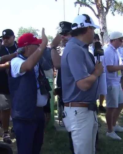 [Highlight] Cameron Young's tee shot landed in the golf ball holder on a golf cart. Insane.