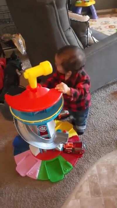 My baby likes Sea Shanty 2!