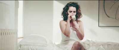 Emilia Clarke got milk
