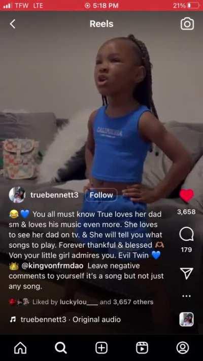 Von daughter rapping Evil Twin amici: it’s a song but not just any song